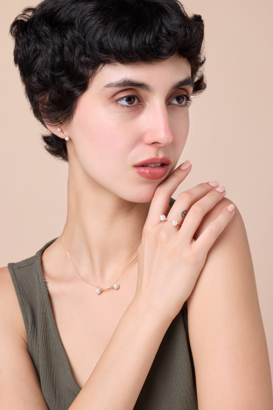 ADER000686-image-245-ALGCW9KMRH_6-1.jpg