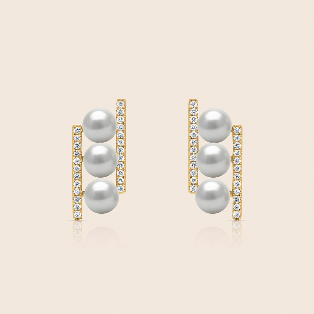 104 lavita yellow gold diamond vertical earring with three stacked pearls - Image 1