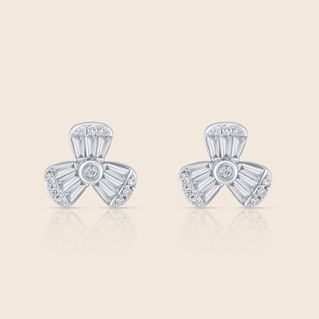 70 amara white gold diamond flower earring - Image 1