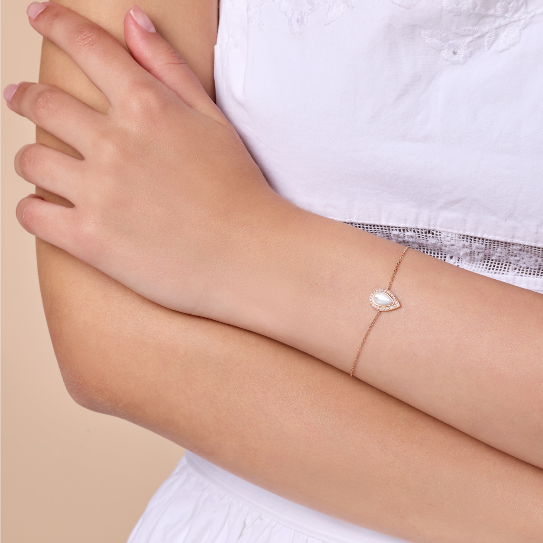 16 nephele rose gold diamond bracelet with mother of pearl drops - Image 1